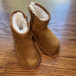 KOOLABURRA by UGG Cozy Brown Toddler Boots